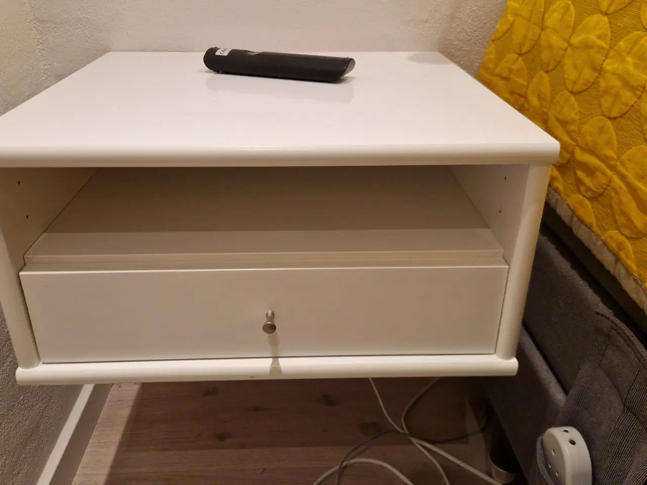 Billede 3 - Mistral natbord 