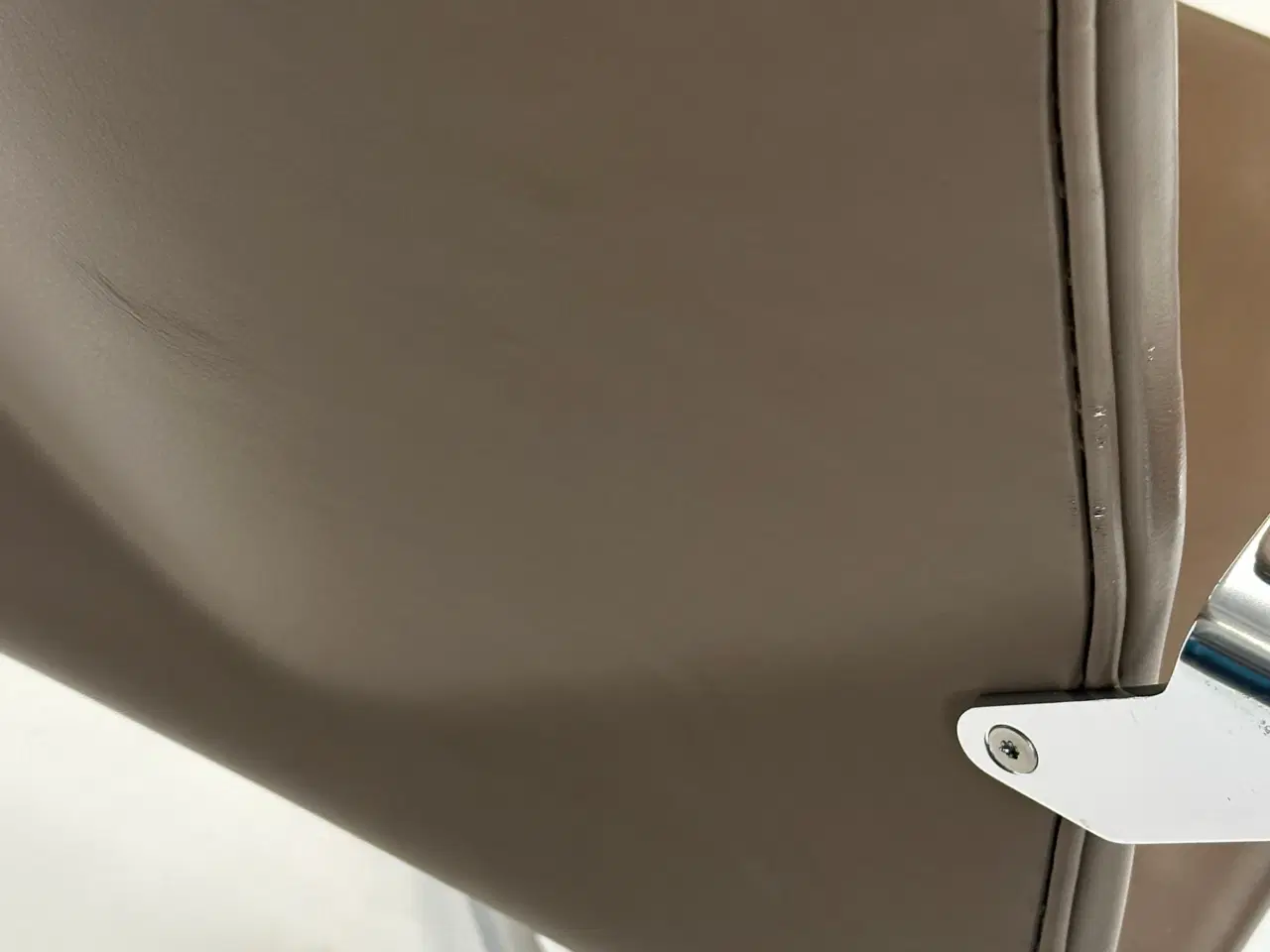 Billede 9 - Four Design - 4-Cast® XL Mødestol (Mørkebrun)