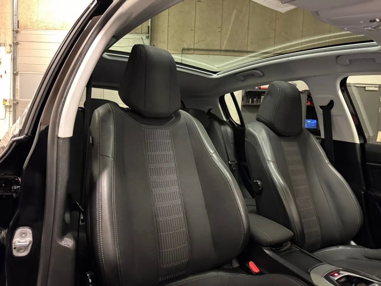 Billede 14 - Peugeot 308 1,5 BlueHDi 130 Allure Sky