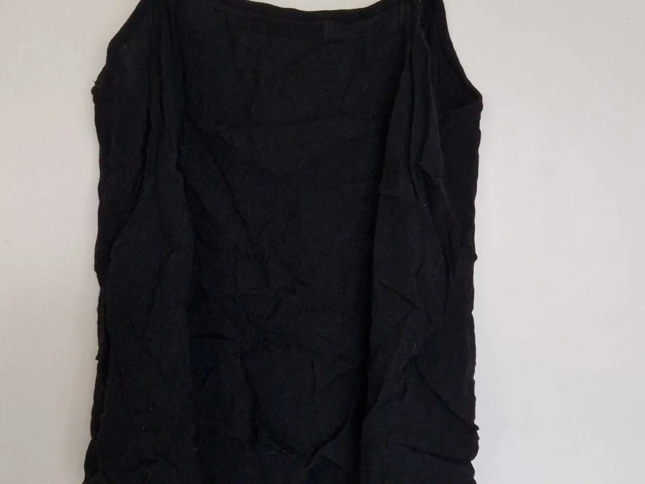 Billede 2 - Sort top bluse