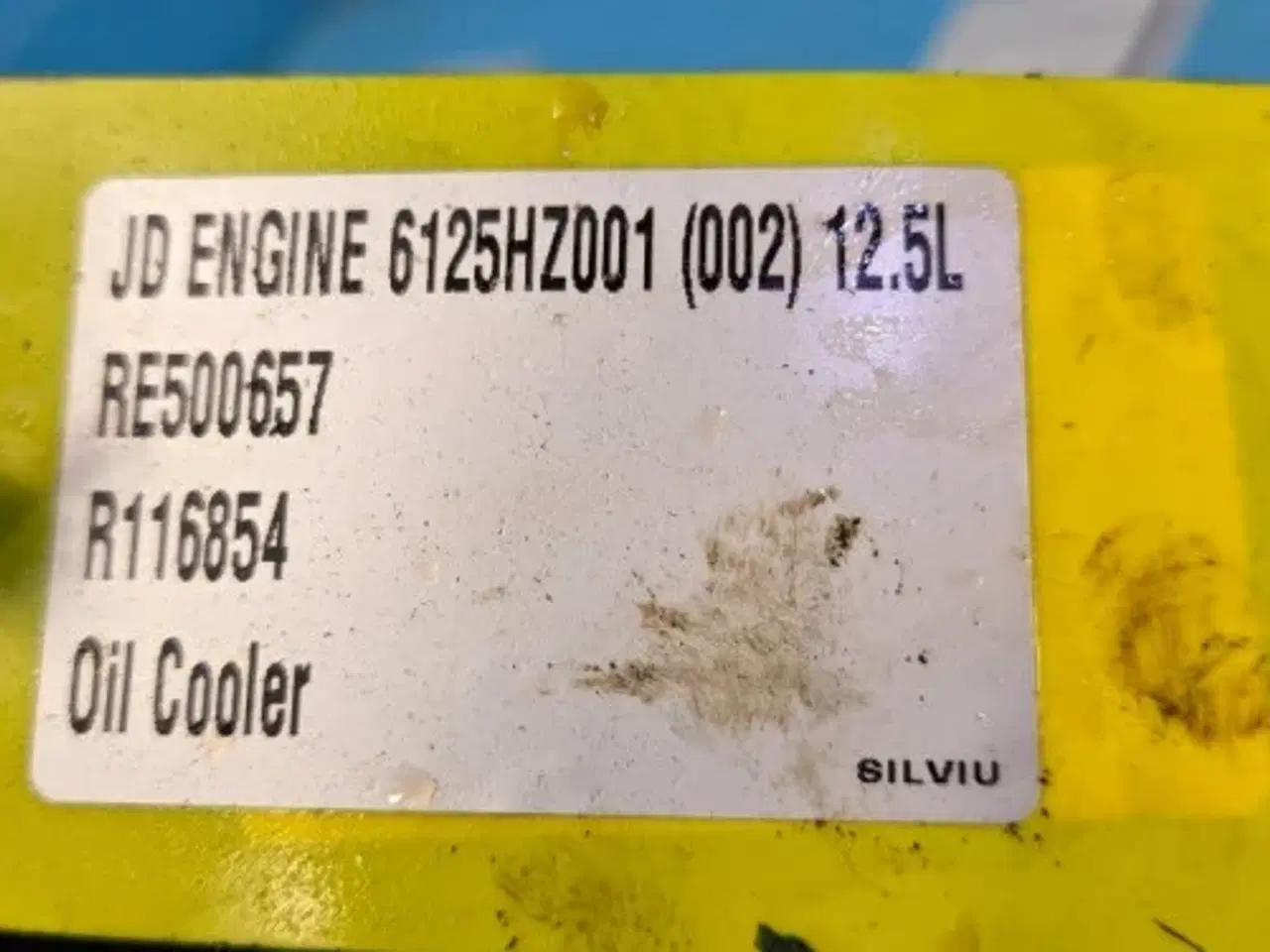Billede 2 - John Deere 6125HZ001 Oliekøler RE500657