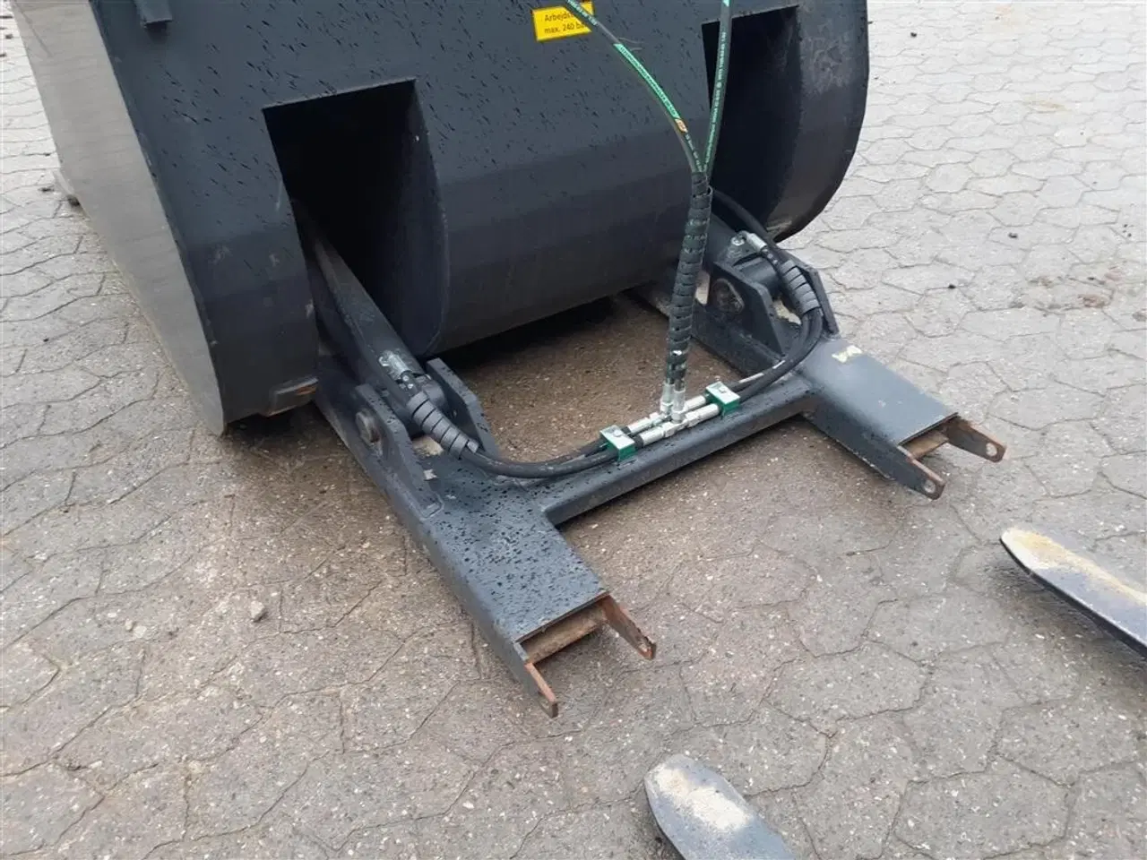 Billede 3 - - - - Skovl med tip