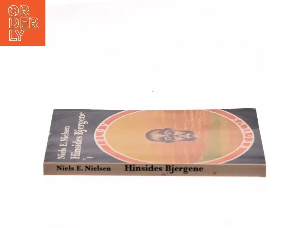 Billede 2 - Hinsides Bjergene af Niels E. Nielsen (Bog)