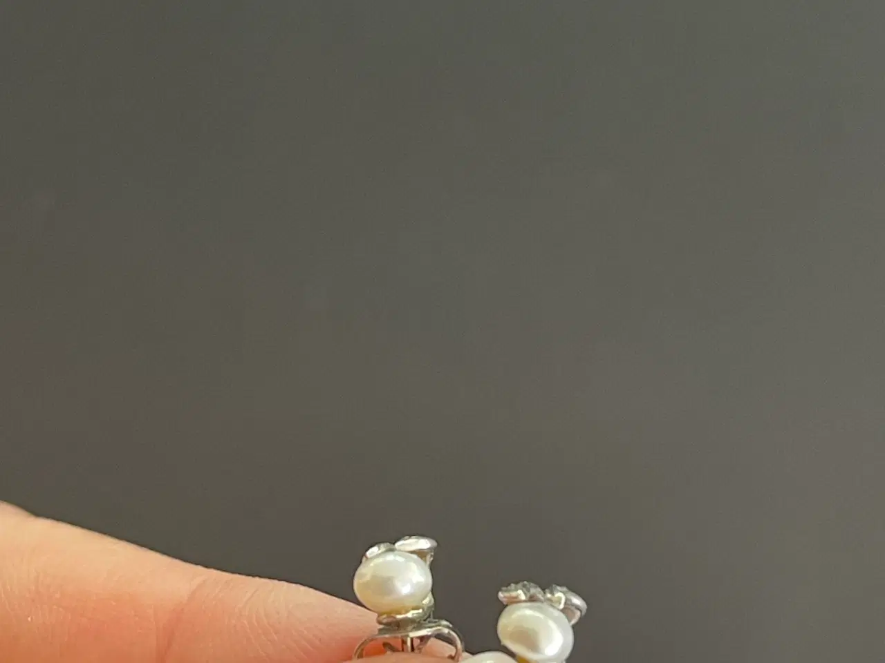 Billede 4 - Ørestikkere i 14 karat hvidguld 