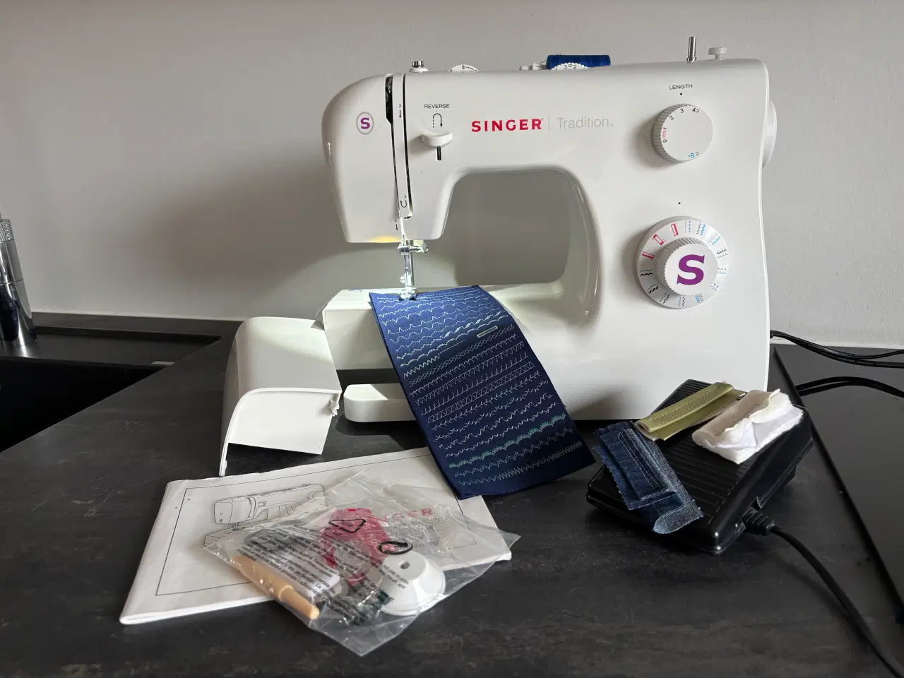 Billede 1 - nSinger promise. 1409 symaskine 