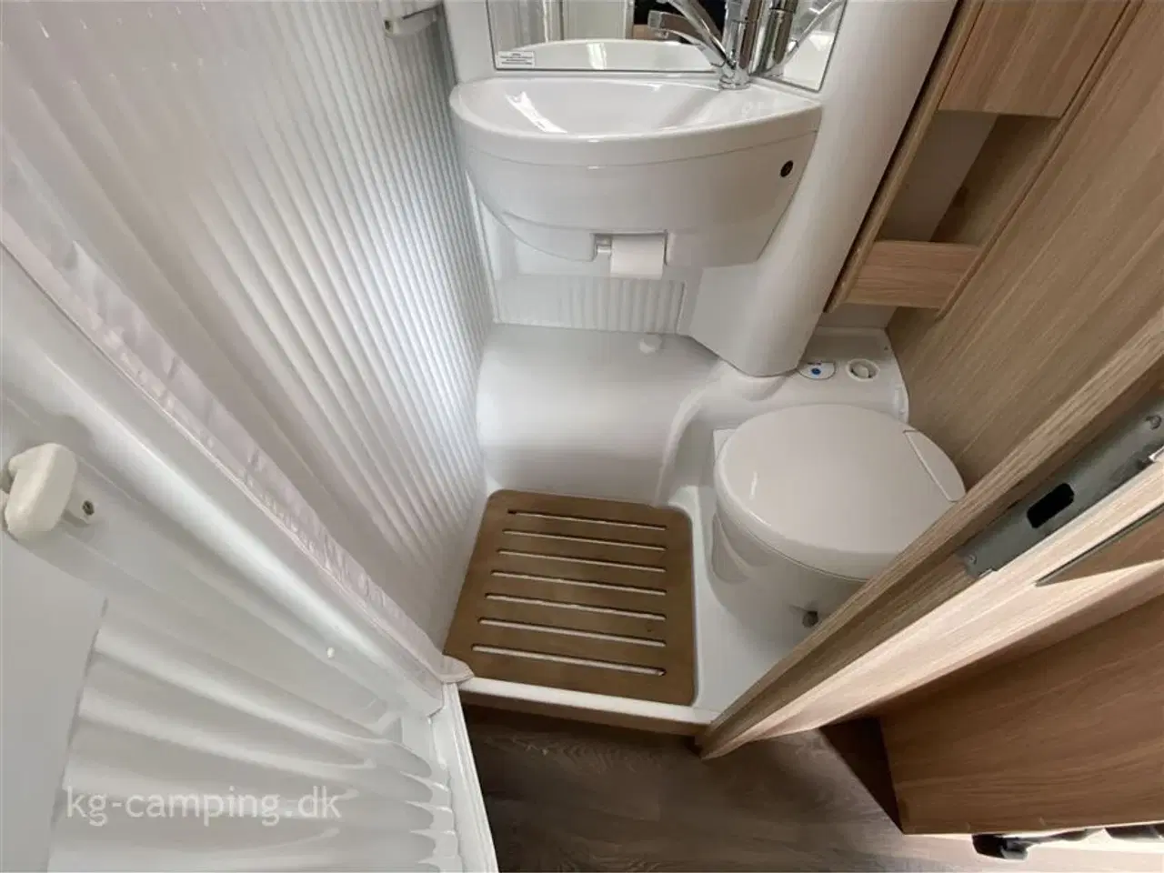 Billede 7 - 2021 - Citroen Sunlight   Velholdt autocamper med fritstående dobbeltseng