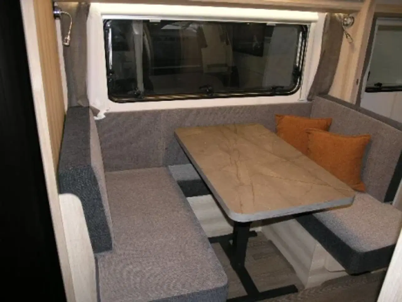 Billede 4 - Hobby De Luxe 460 SFF DK Line