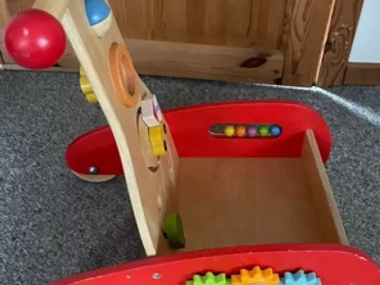 Billede 2 - Hape gåvogn m/aktivitetsting