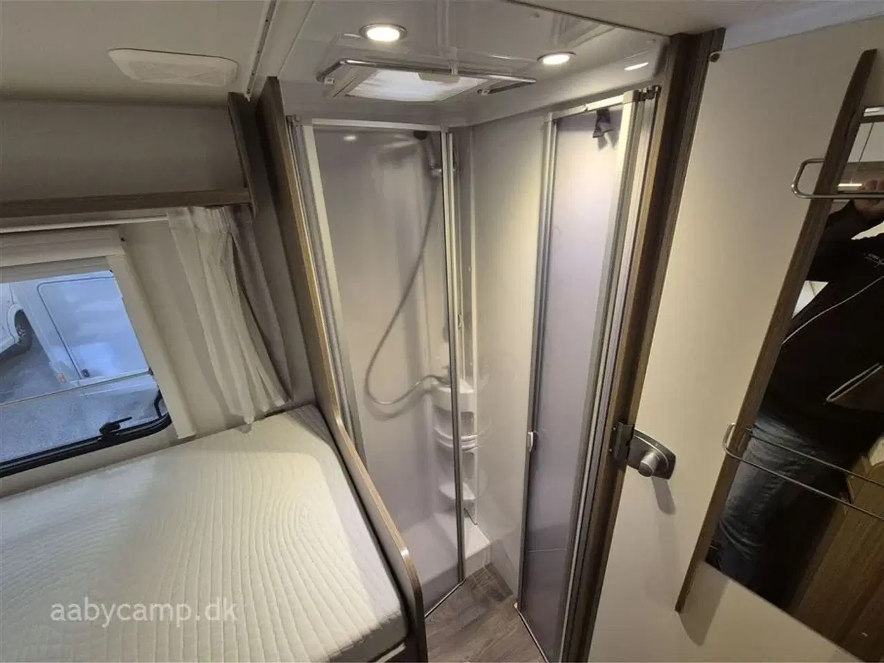 Billede 16 - 2019 - Carado T 447   Automatgear. solcelle. 95Ah batteri. 1500w inverter. Markise. undervognsbehandlet.  Fuld service. tandrem skiftet i 2025. Kun 47,000 Km!!!