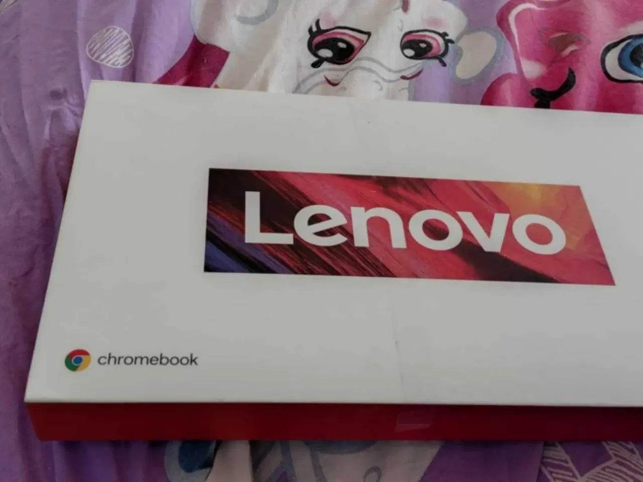 Billede 2 - Lenovo tab med lade og tastatur/ iPad duet 3 Chrom
