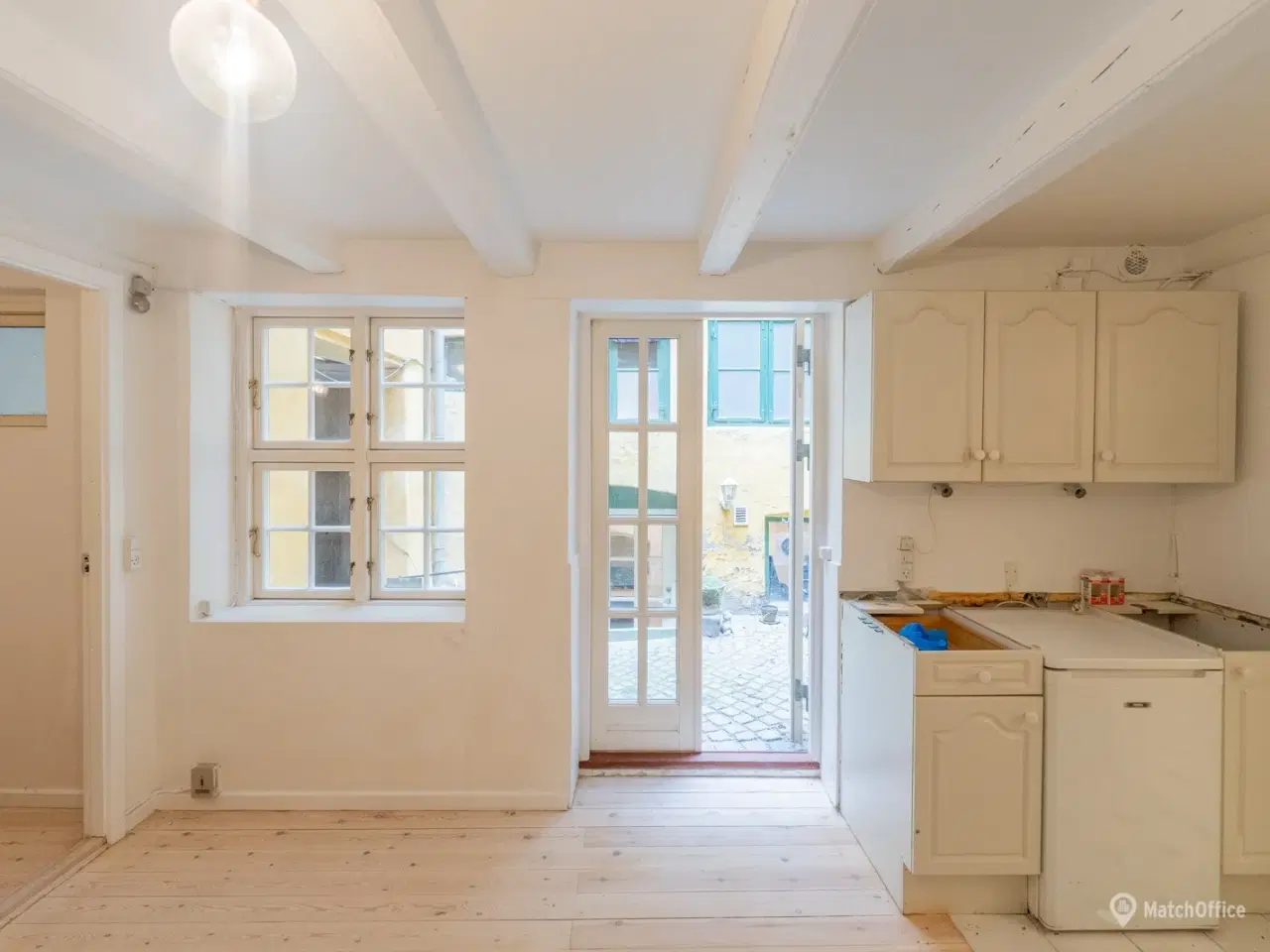 Billede 3 - Charmerende bindingsværkshus i tre plan – en skjult oase midt i Indre By