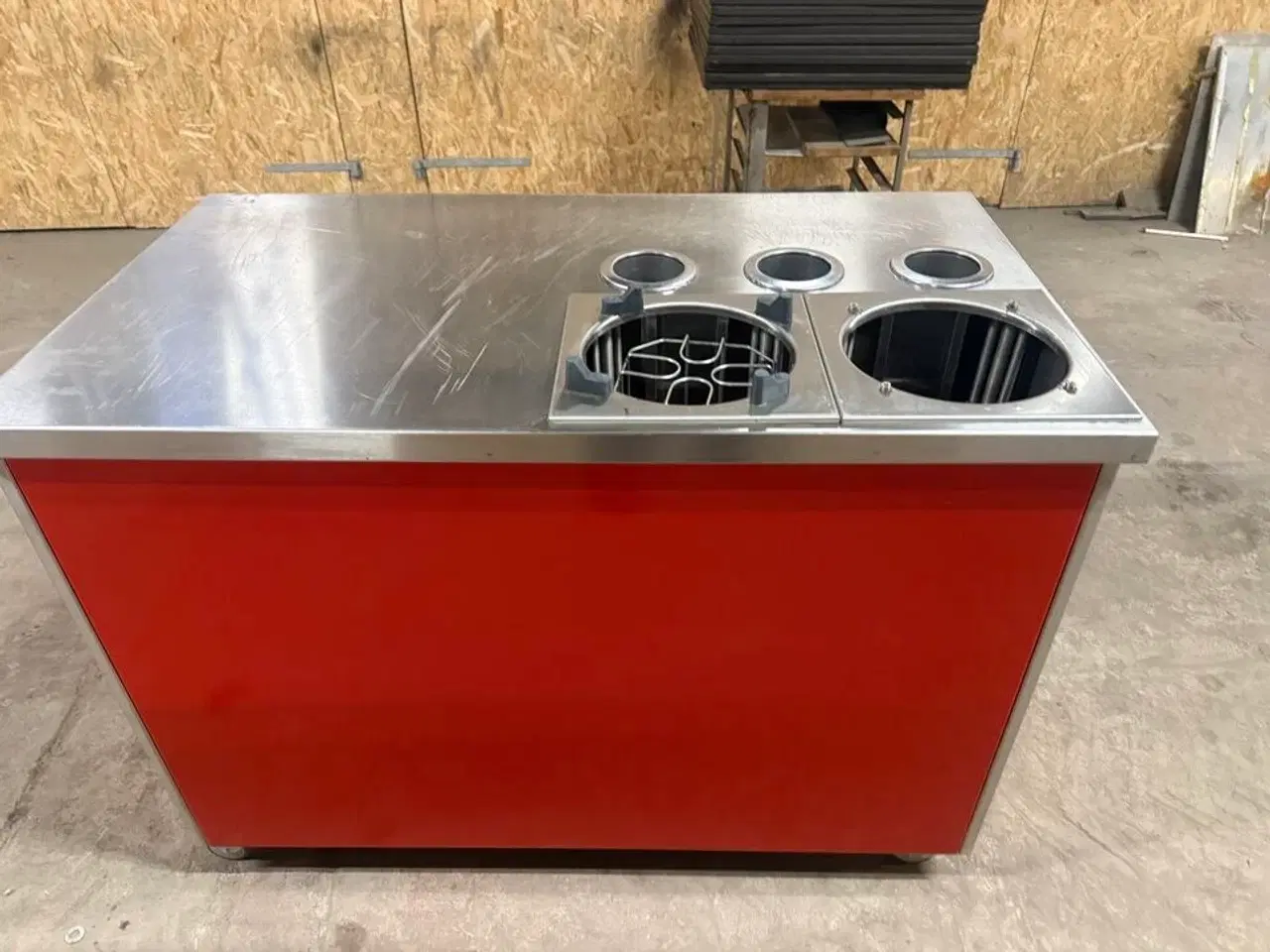 Billede 1 - Buffetbord på hjul l.125. d70. h90. (MOMSFRI)