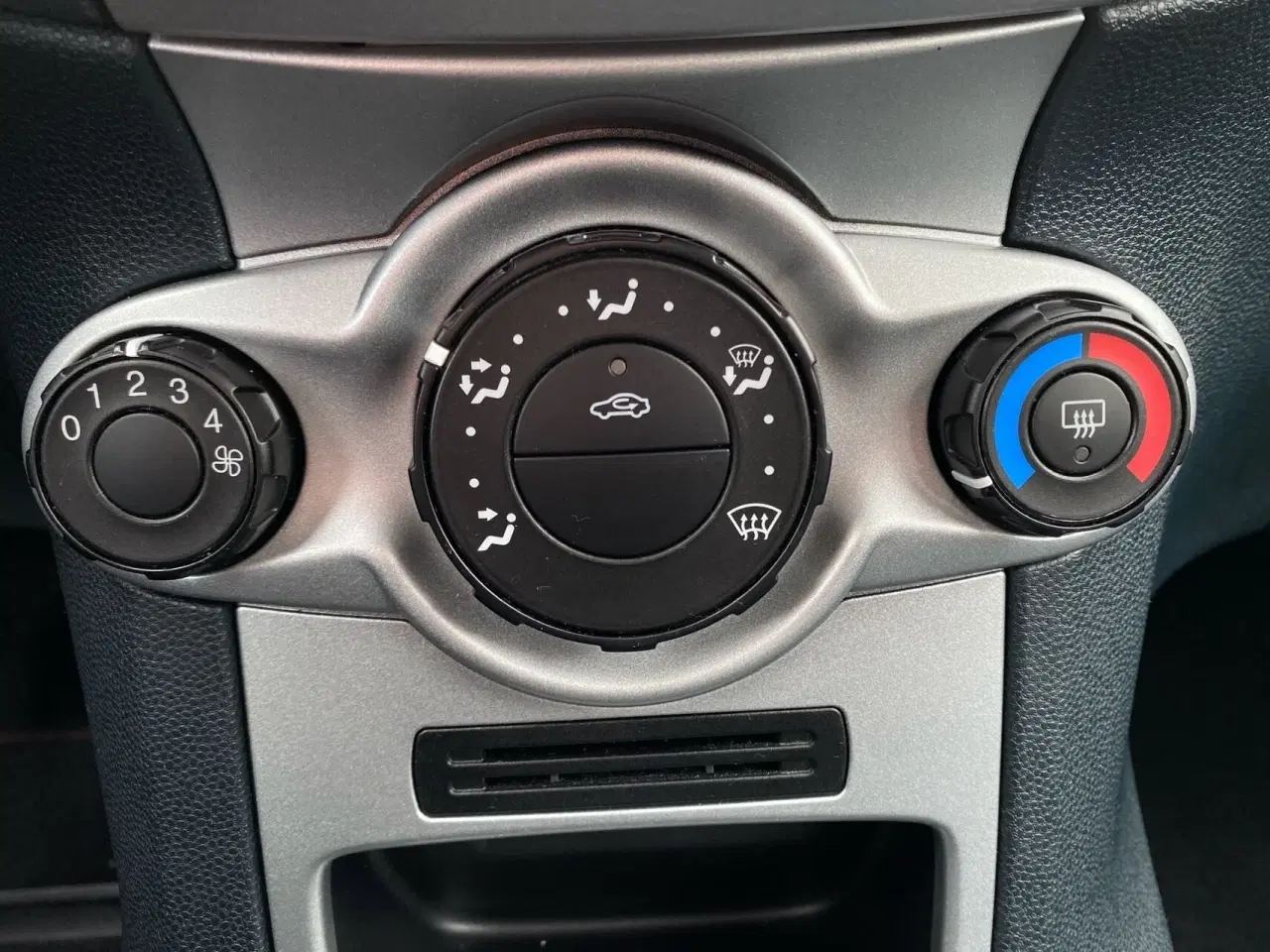 Billede 15 - Ford Fiesta 1,25 Trend 60HK 5d