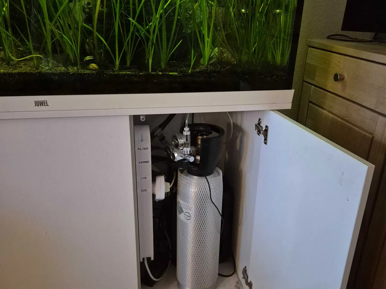 Billede 3 - Juwel 240 med skab