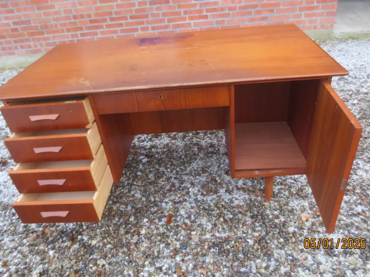 Billede 6 - 1 stk Fritstående Teak Skrivebord med 5 skuffer 