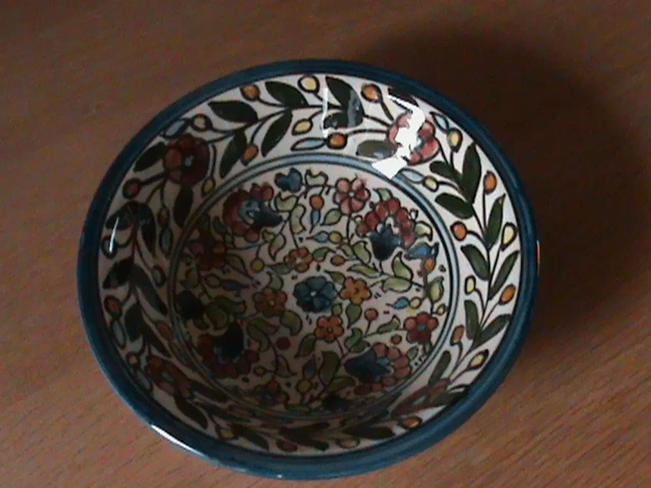 Billede 1 - Dekoreret keramik skål
