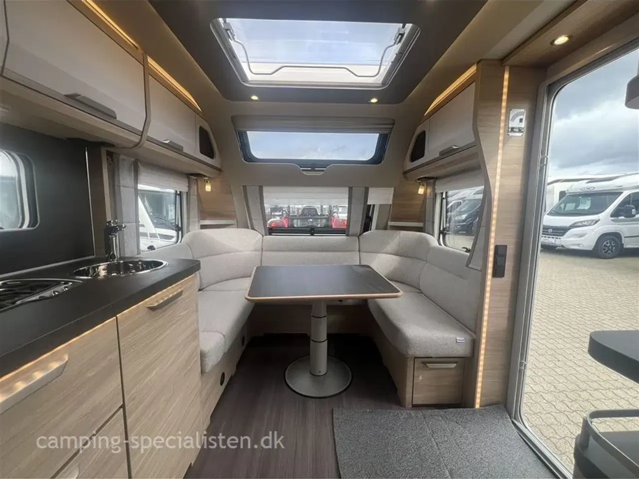 Billede 7 - 2021 - Knaus Südwind 580 UE   Knaus Südwind 580 UE model 2021 kan nu ses hos Camping-Specialisten.dk