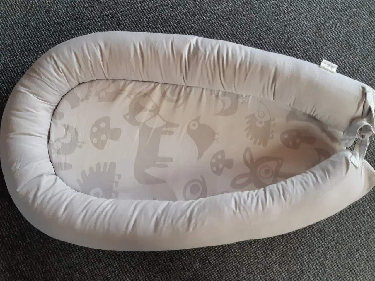 Billede 6 - Sengerand, babynest og BabyBjørn bæresele