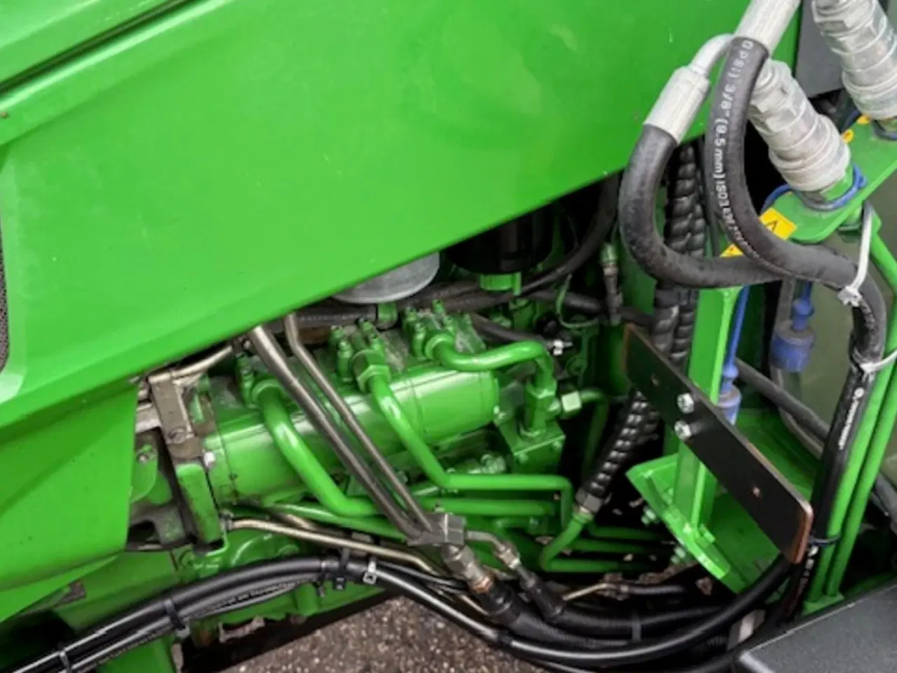 Billede 3 - John Deere 5105GF FRONTLIFT. HJUL MED GRÆSDÆK MEDFØLGER