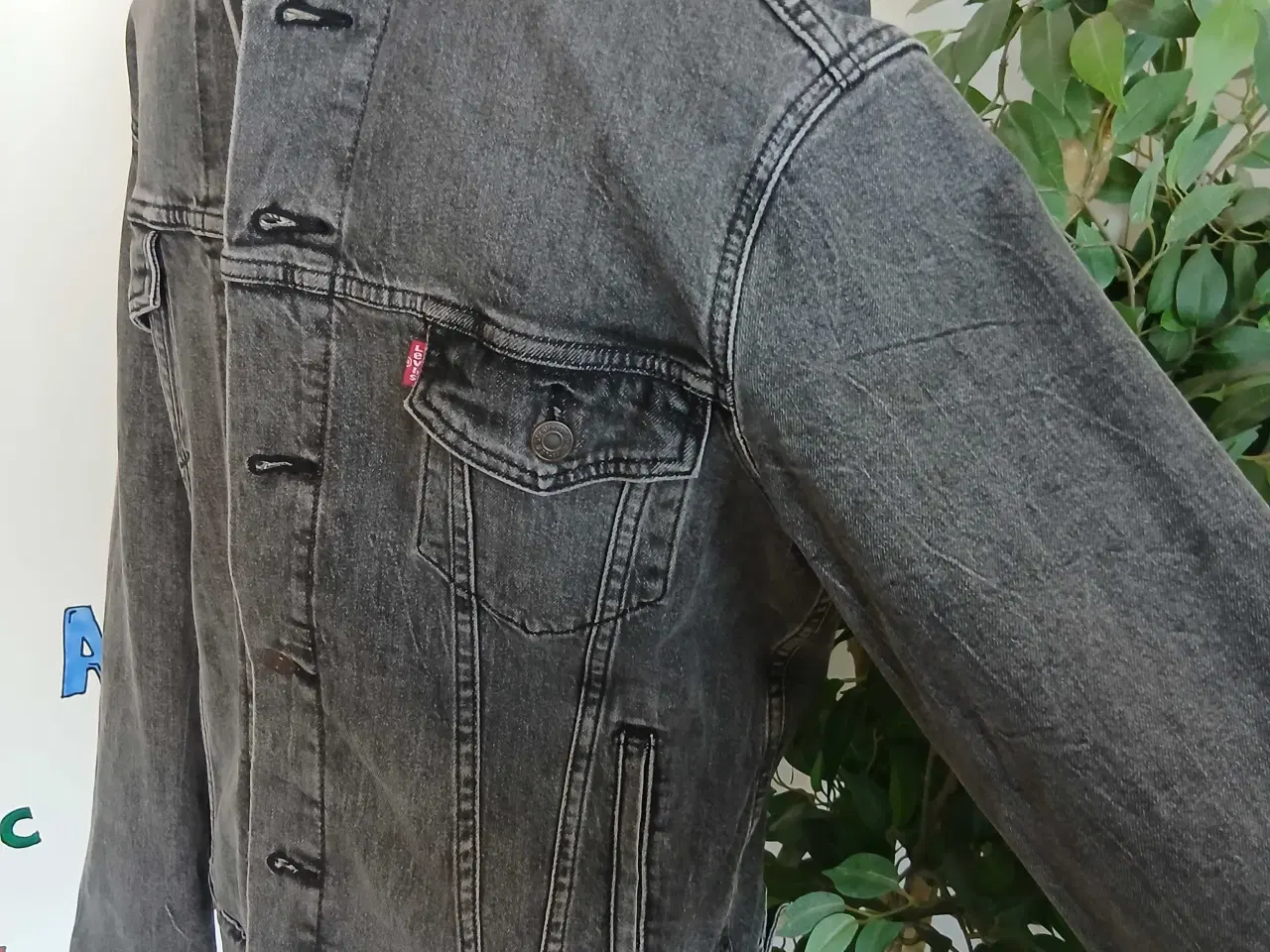 Billede 5 - Levi's jakke. Small 