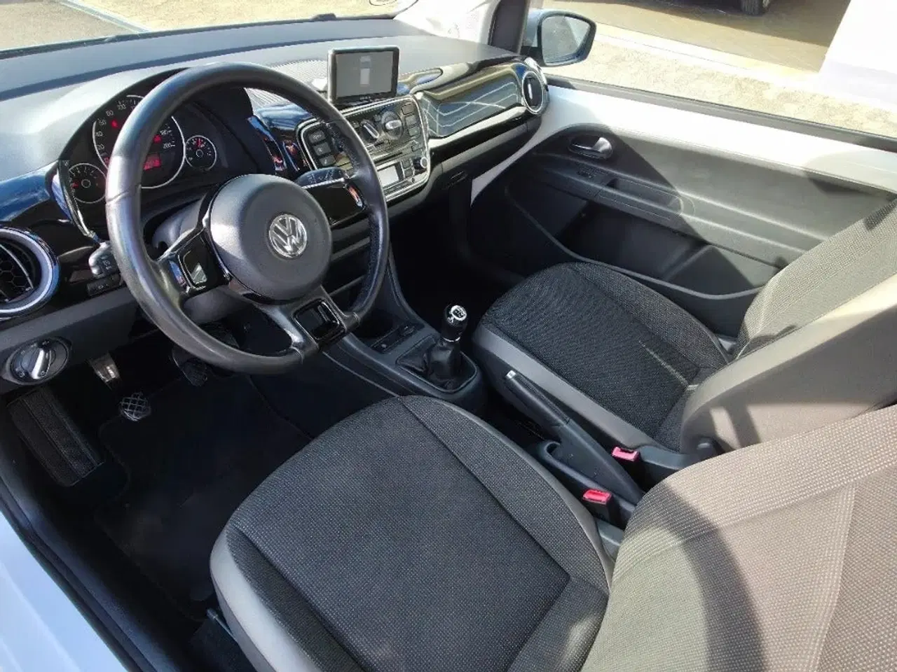 Billede 24 - VW Up! 1,0 75 High Up!