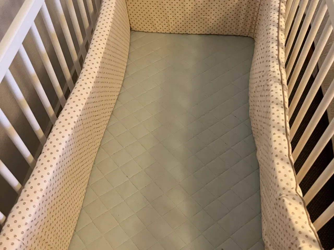 Billede 2 - Tremmeseng