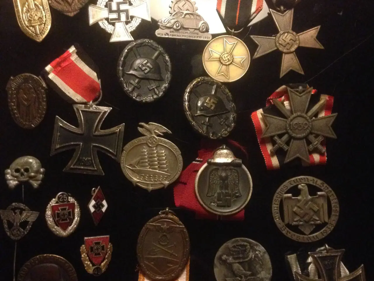 Billede 6 - Købes/Vurderes: Mærker medaljer Militaria