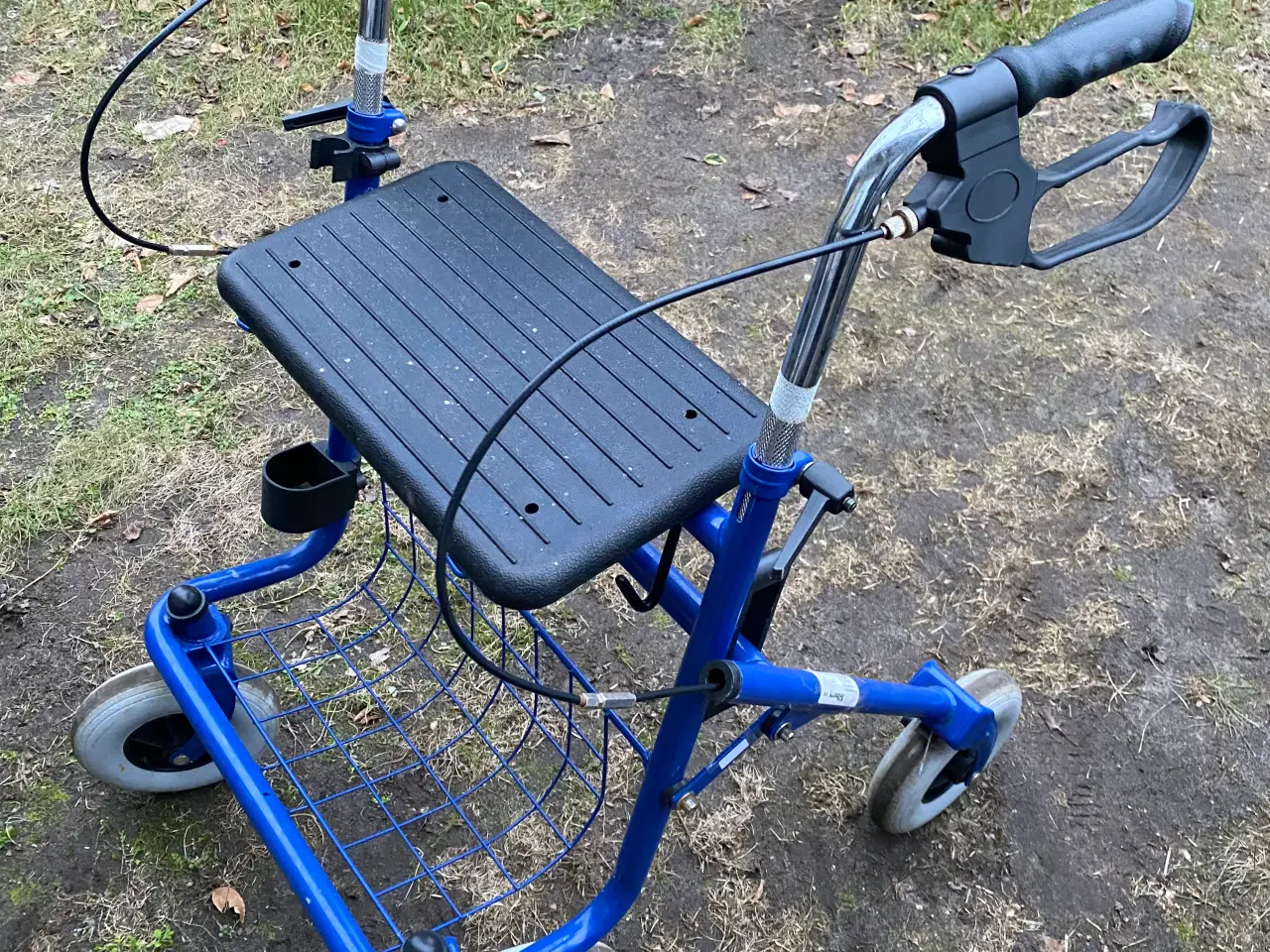 Billede 1 - rollator