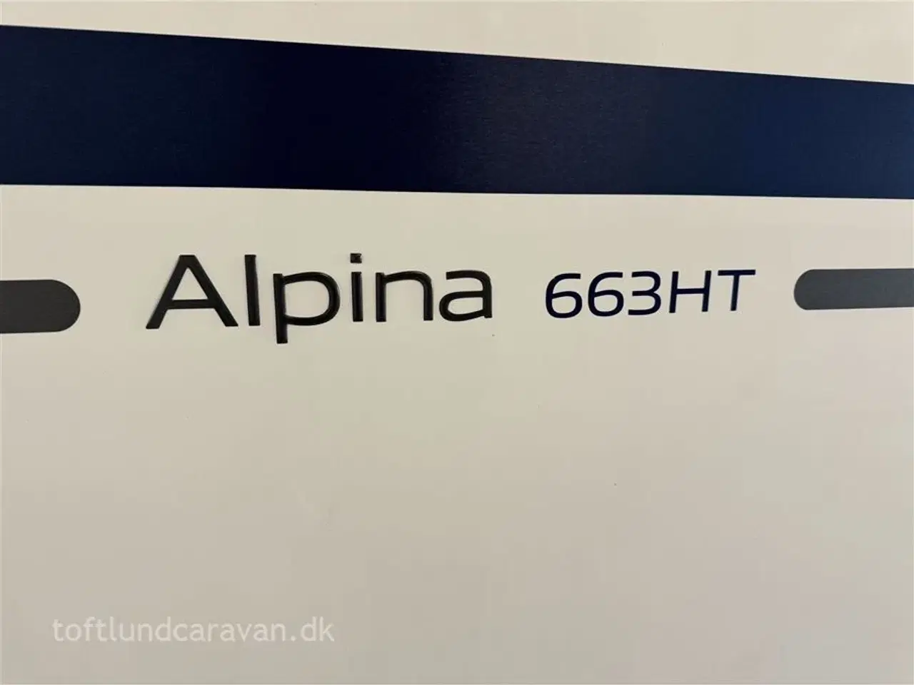 Billede 24 - 2017 - Adria Alpina 663 HT Alde Centralvarme   Helårs-vogn med ALDE VANDBÅRET CENTRALVARME. MEGA FLOT LUKSUSVOGN MED QUENNS SENG.