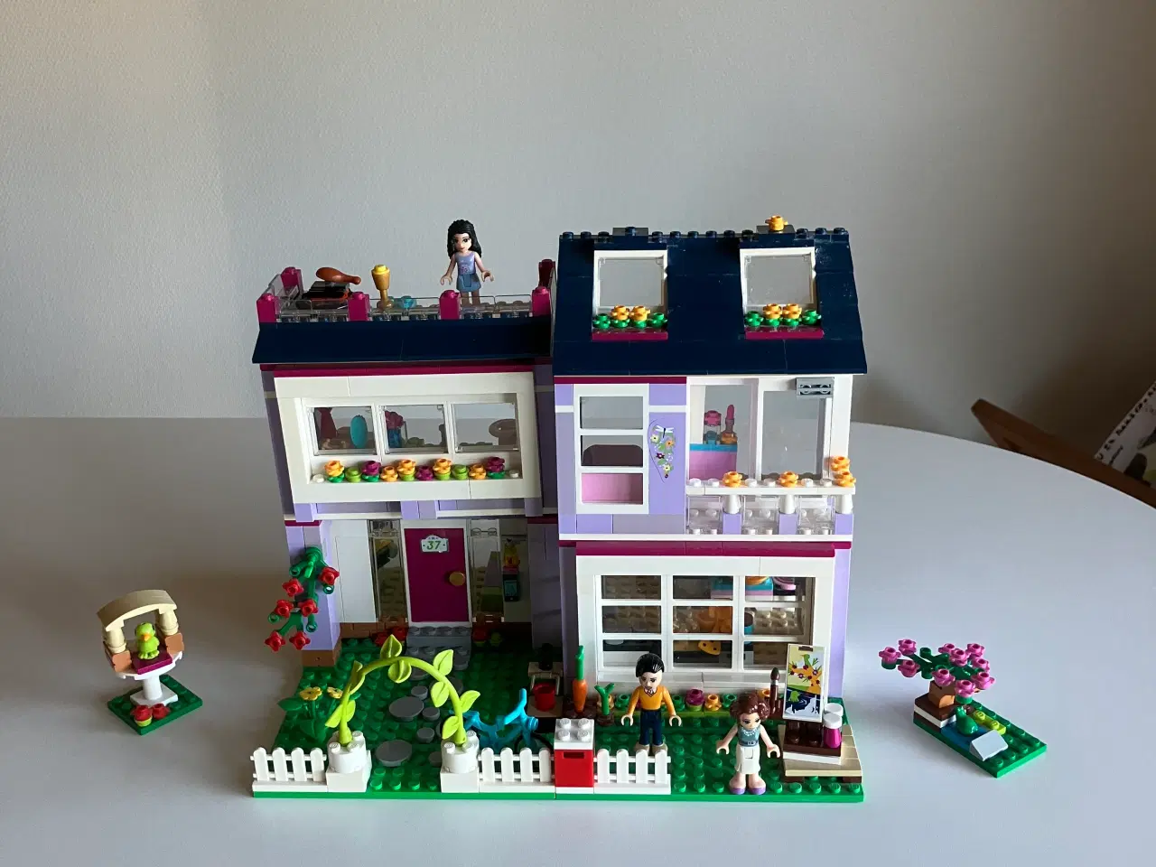 Billede 1 - Lego friends Emma hus