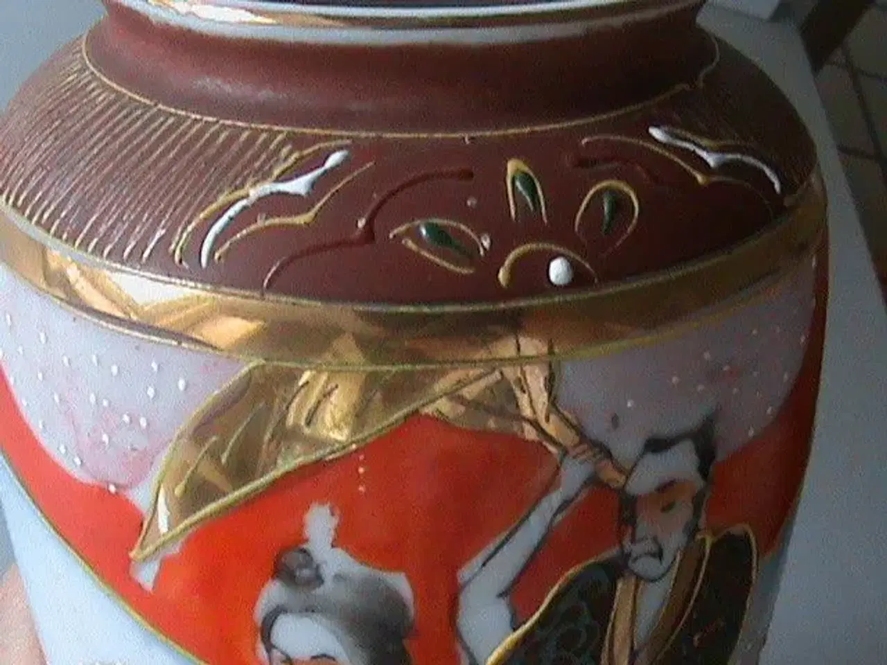 Billede 2 - Japansk porcelæn vase dekoreret