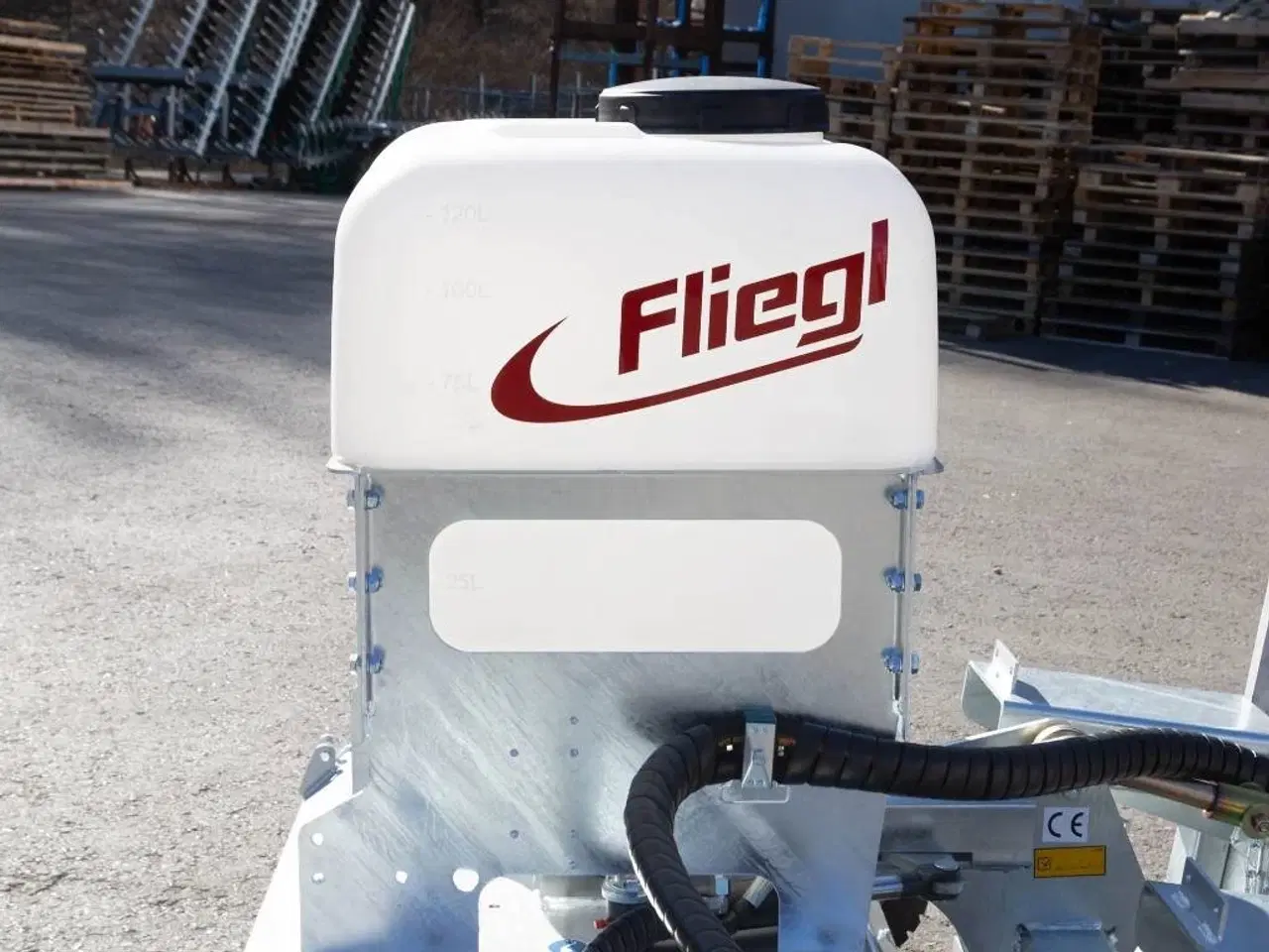 Billede 2 - - - - Fliegl Sprøjtesystem 120 L