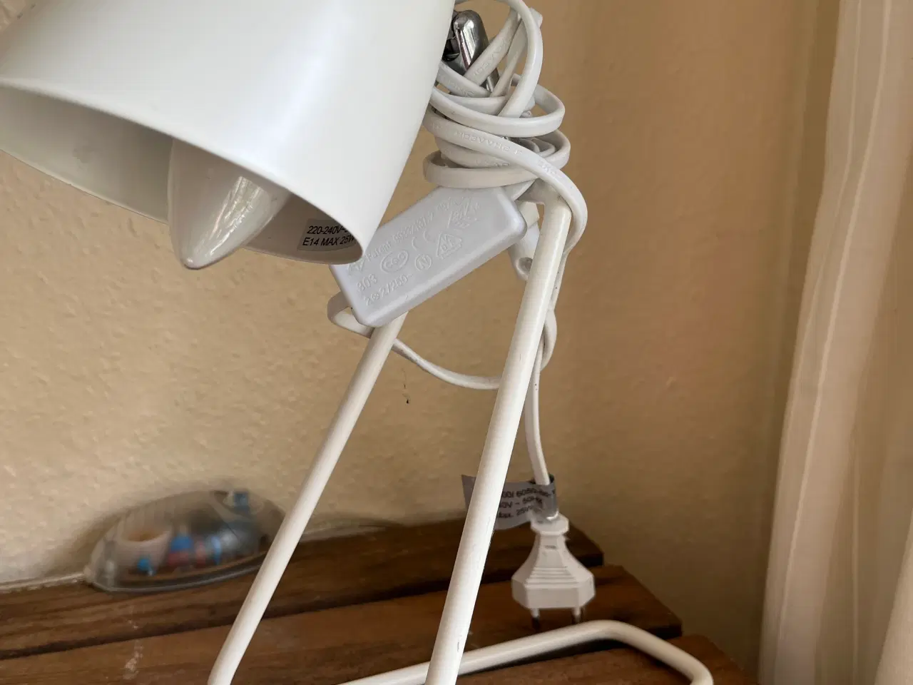 Billede 2 - Lille gammelt stel og 2 lamper