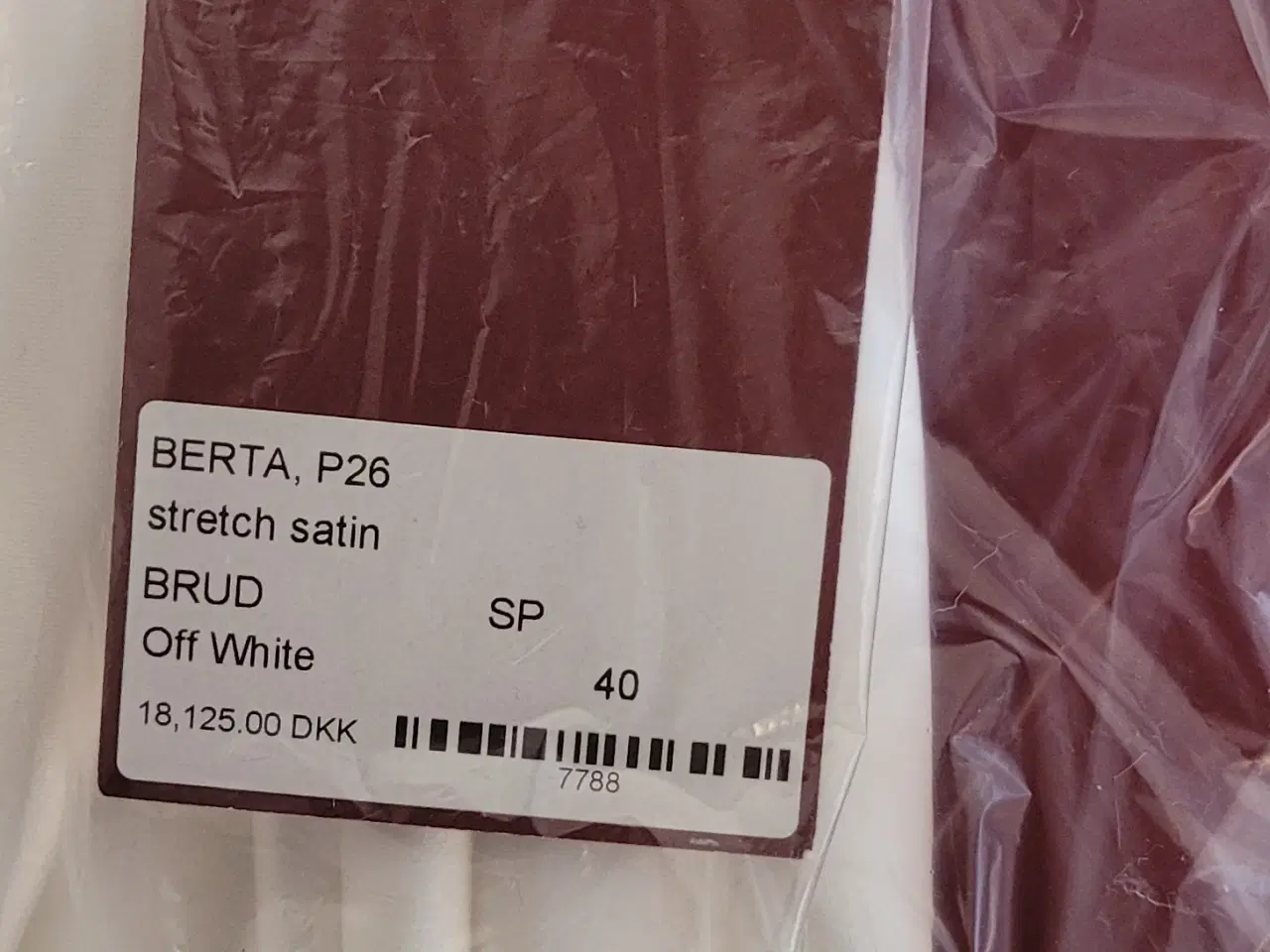 Billede 3 - Hel ny Brudekjole