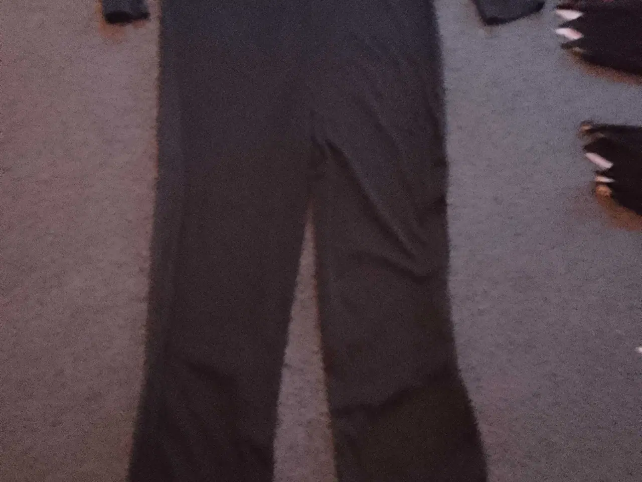 Billede 2 - Skellet kostume str 9-12 år