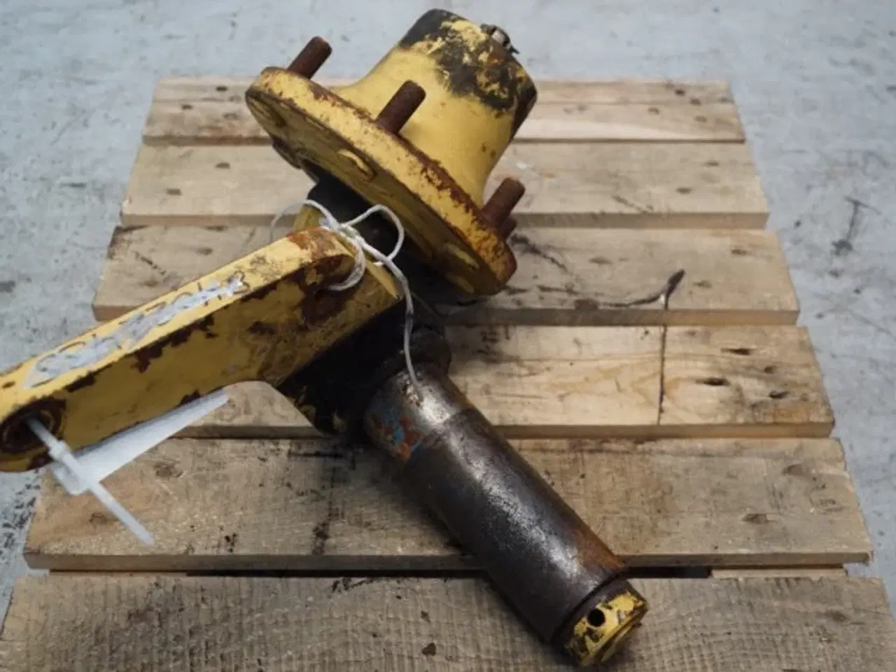 Billede 7 - New Holland TX68 R.H. Spindel 80750740