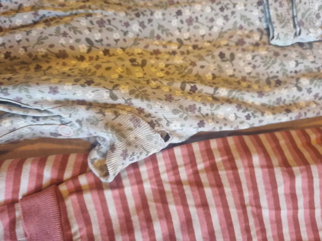 Billede 6 - Blandet børnetøj str 98