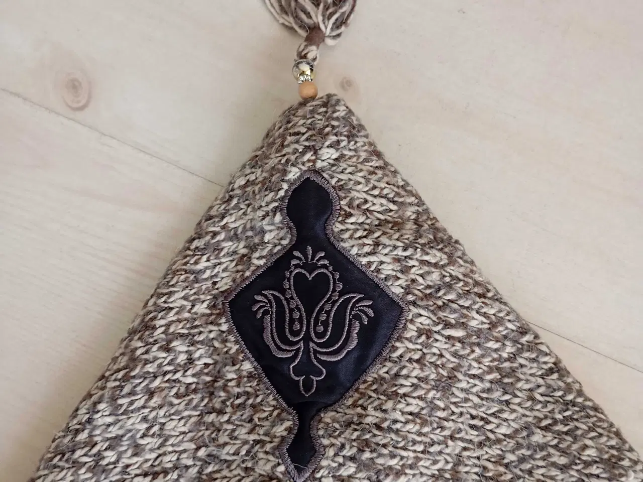 Billede 2 - Hættetrøje i strik. Str. L