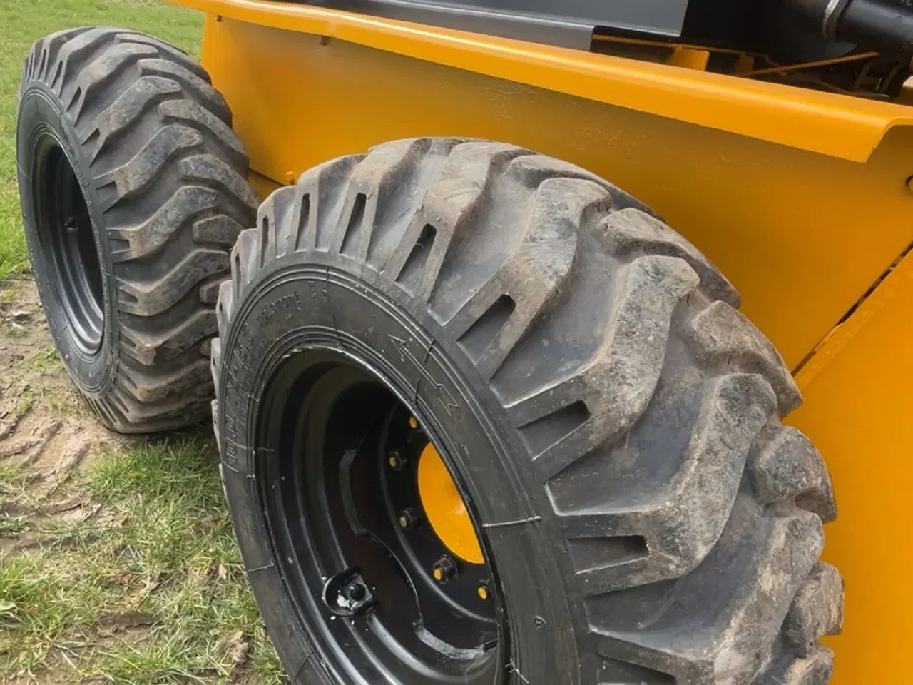 Billede 8 - Case 1845 skridstyret minilæsser