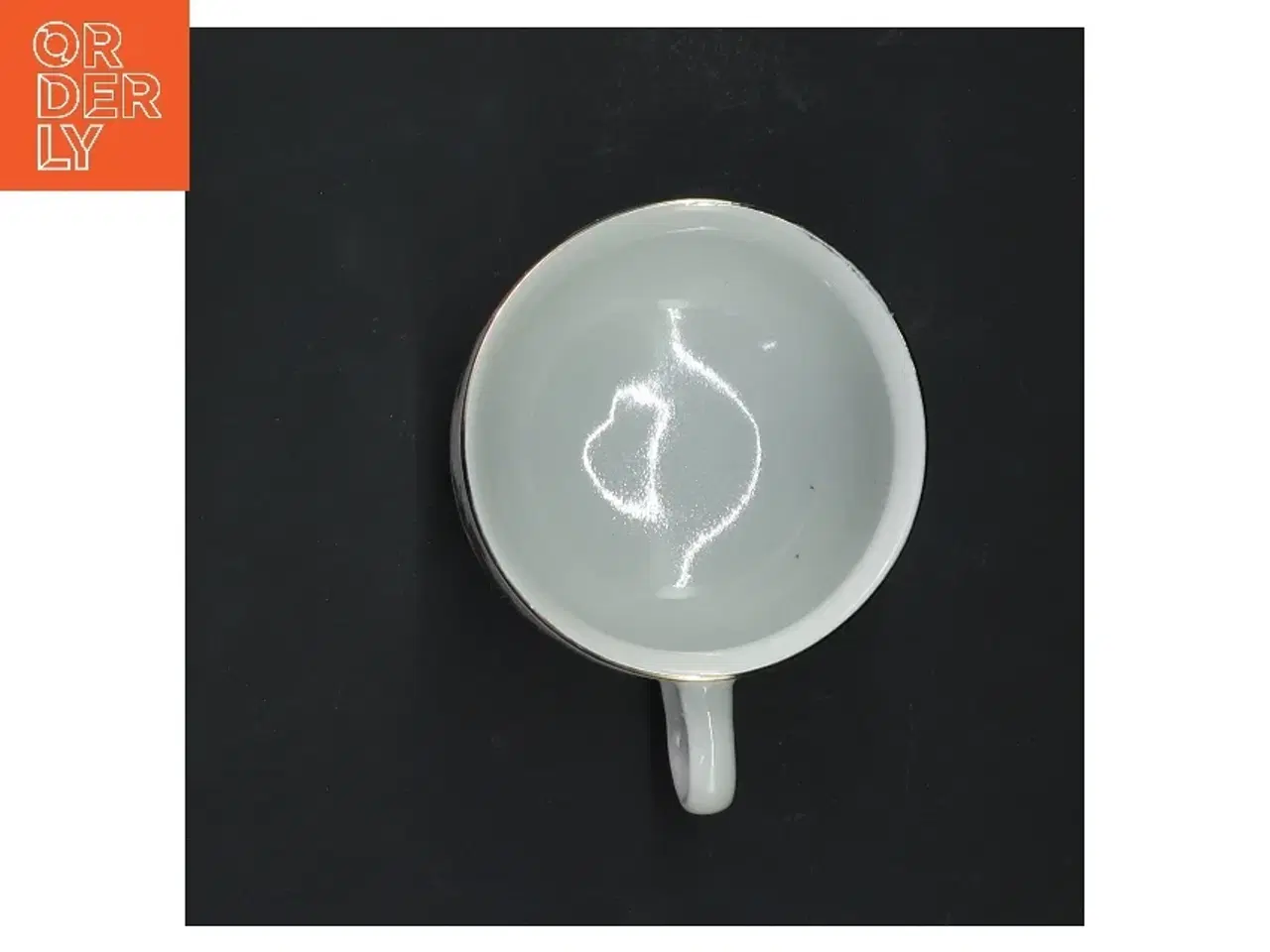 Billede 3 - Porcelænskop med kristtorn motiv (str. Ø 7,5 cm)