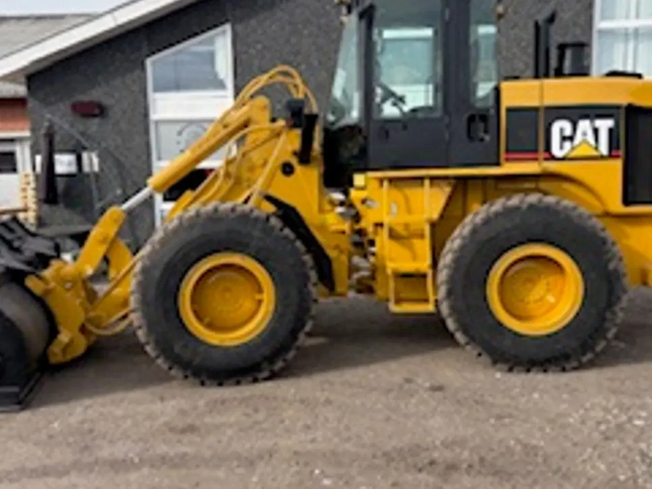 Billede 2 - CAT 924 G VOLVO BM SKIFT, GODE DÆK