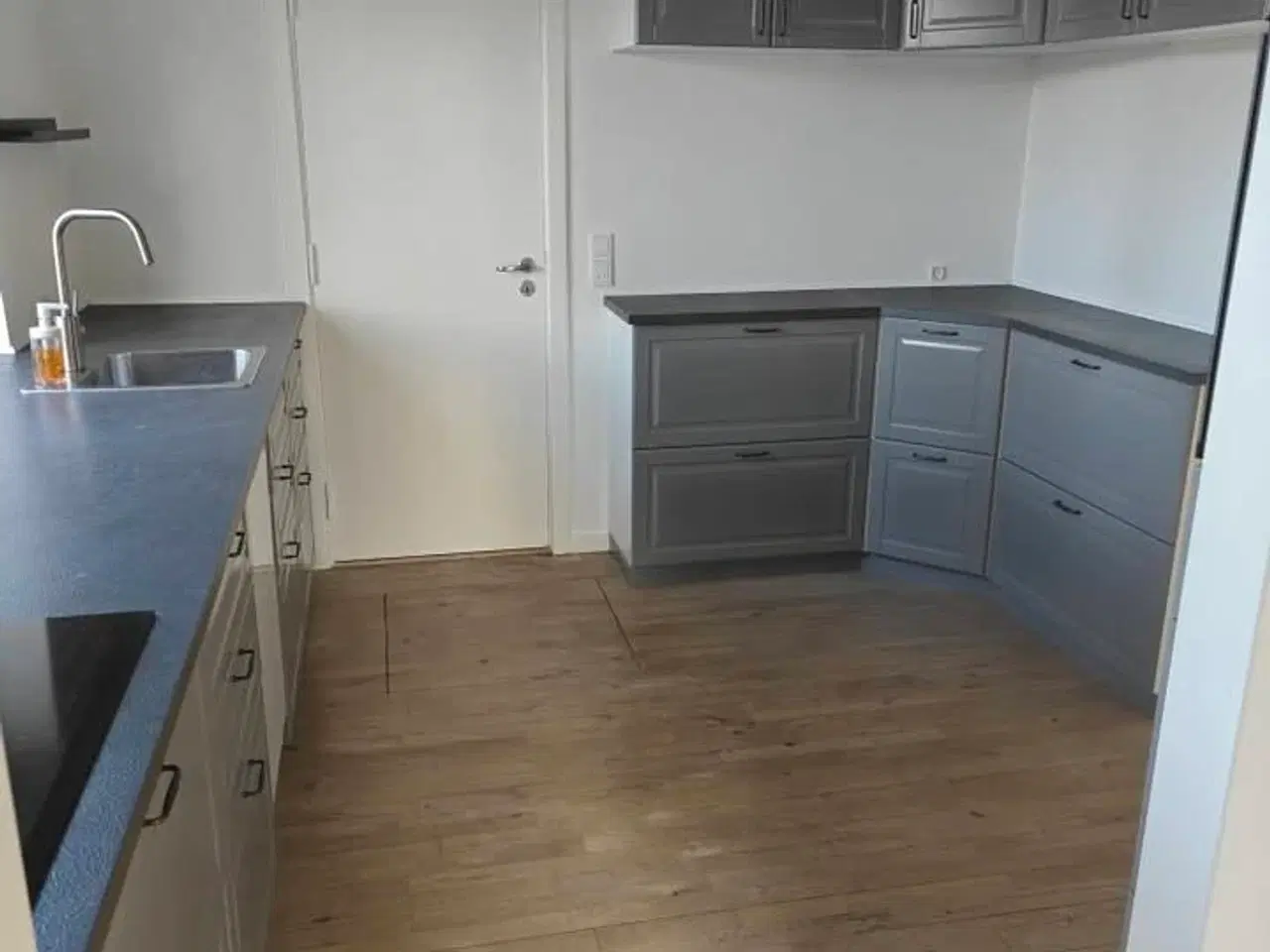 Billede 3 - Lys og rummelig andelsbolig med have (BUD MODTAGES