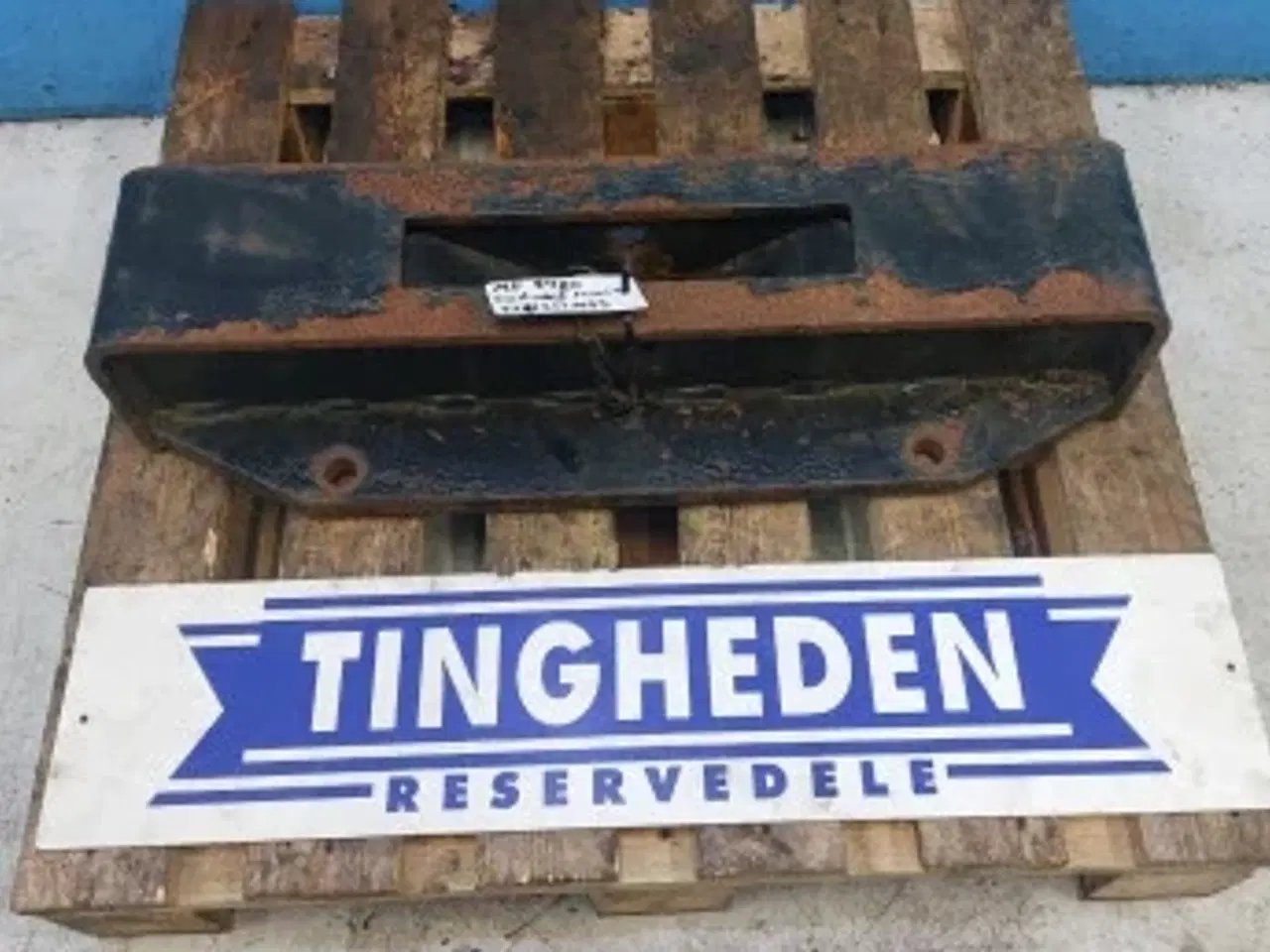 Billede 1 - Massey Ferguson 8480 Front Vægt Camme 3781211M93