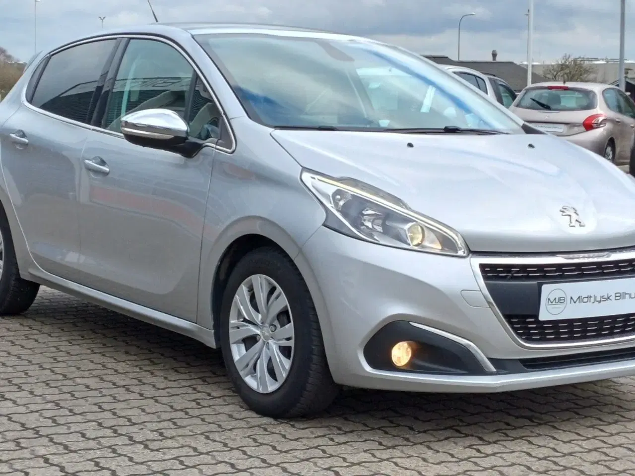 Billede 3 - Peugeot 208 1,6 BlueHDi 100 Allure