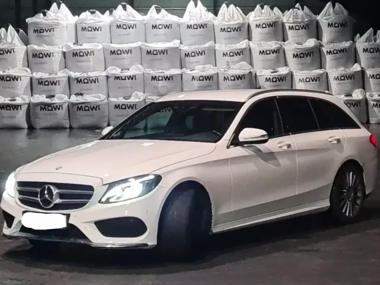 Billede 1 - Mercedes 180t AMG line.