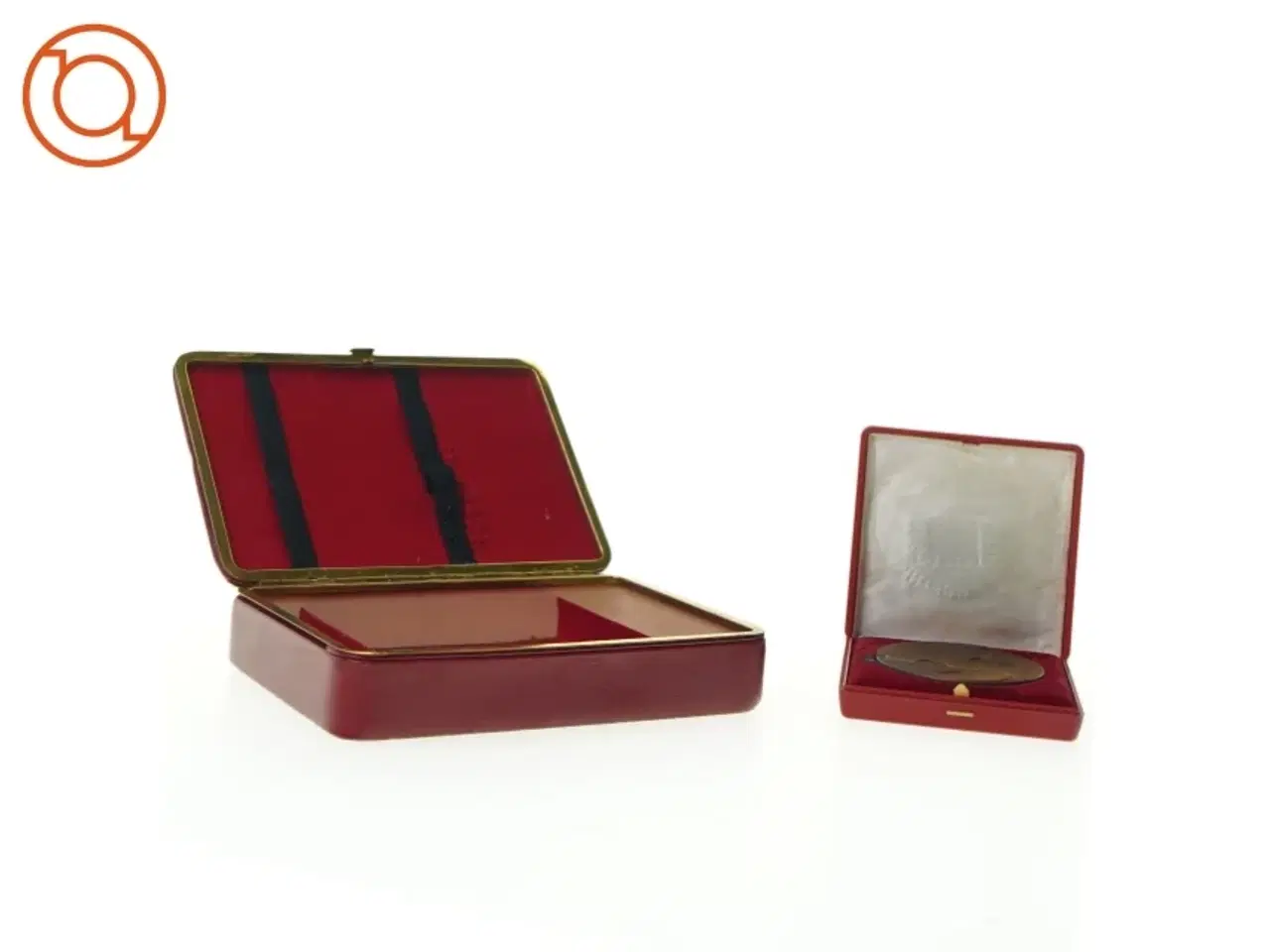 Billede 4 - Etui og medalje (str. 9 cm 16 garanti cm)