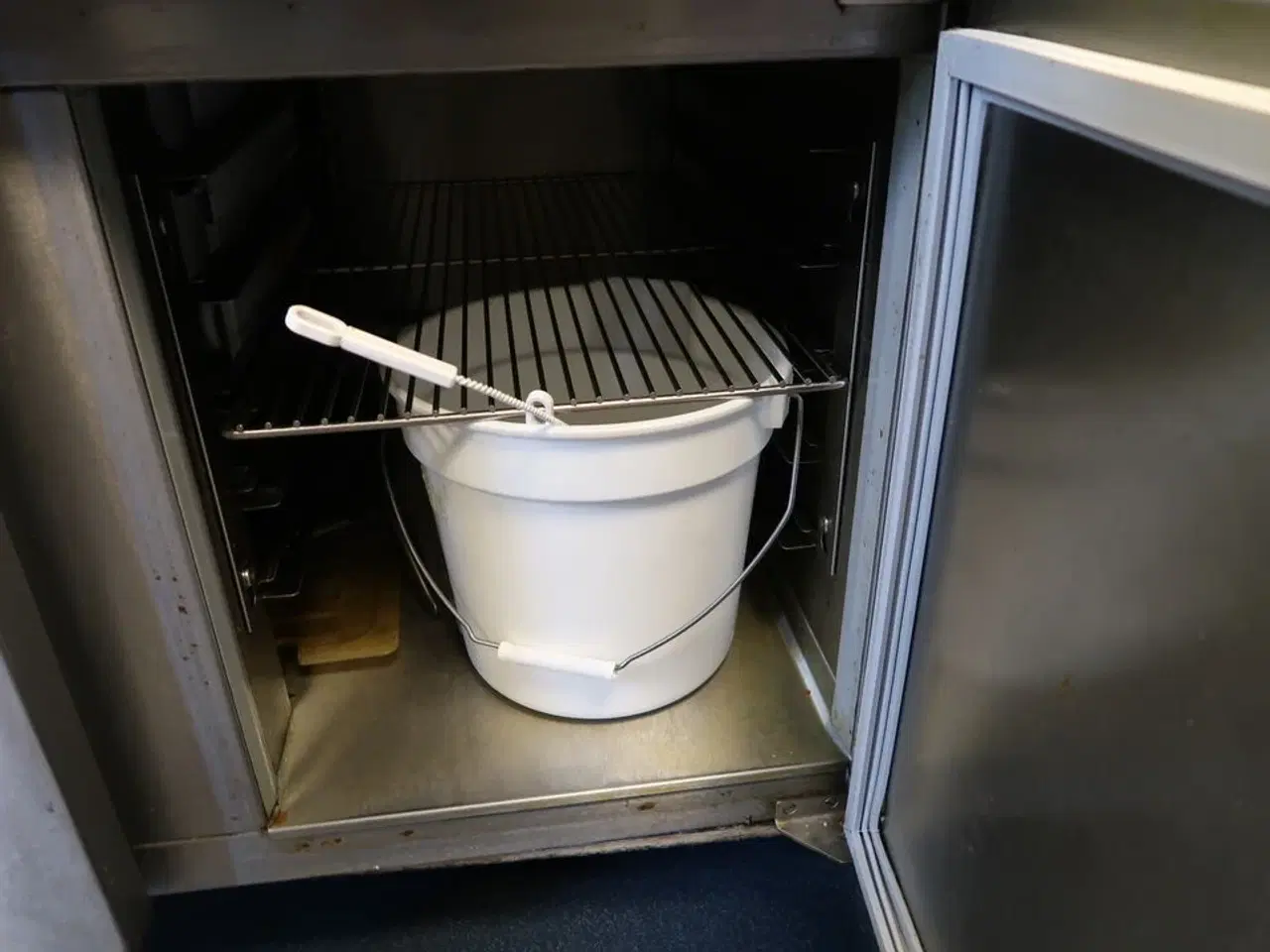 Billede 10 - Rustfri stålbord med køleenhed (brødrister medfølger ikke)