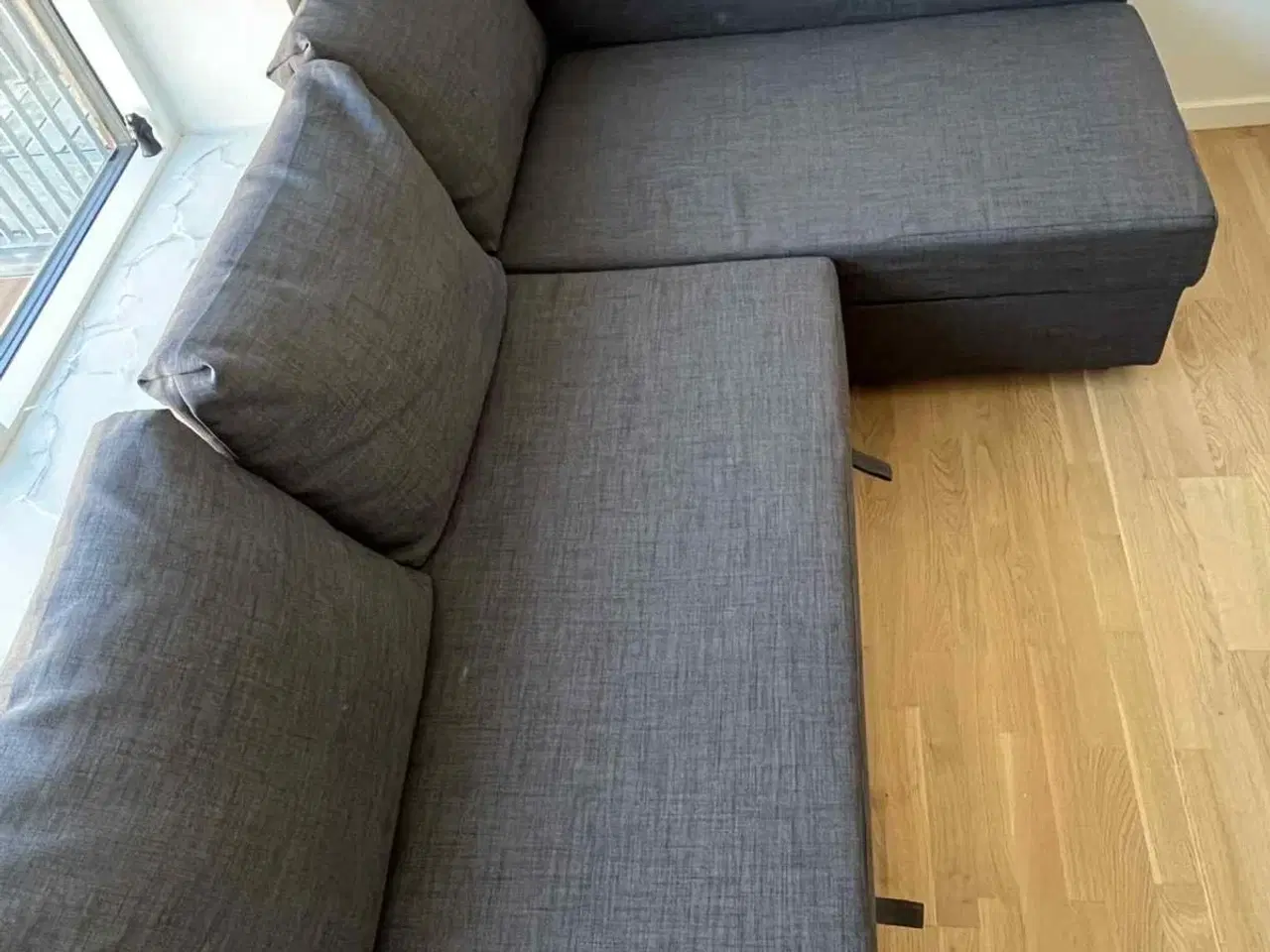 Billede 4 - Mørkegrå Ikea hjørnesovesofa m. opbevaring 
