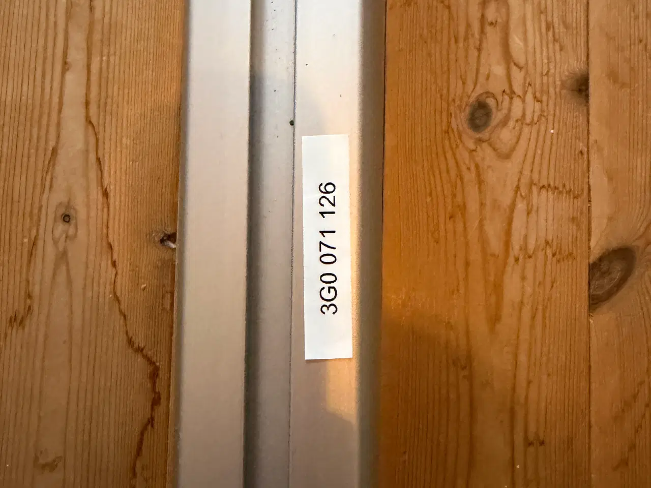 Billede 2 - Tagbøjler til vw passat SEDAN fra 2015