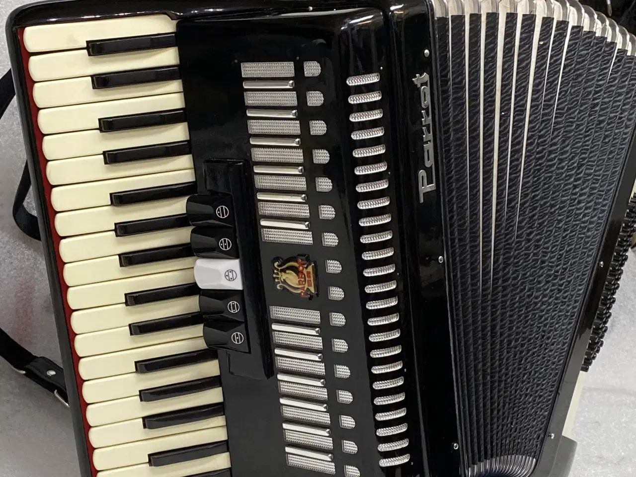 Billede 9 - harmonika sælges fra samling – nyserviceret